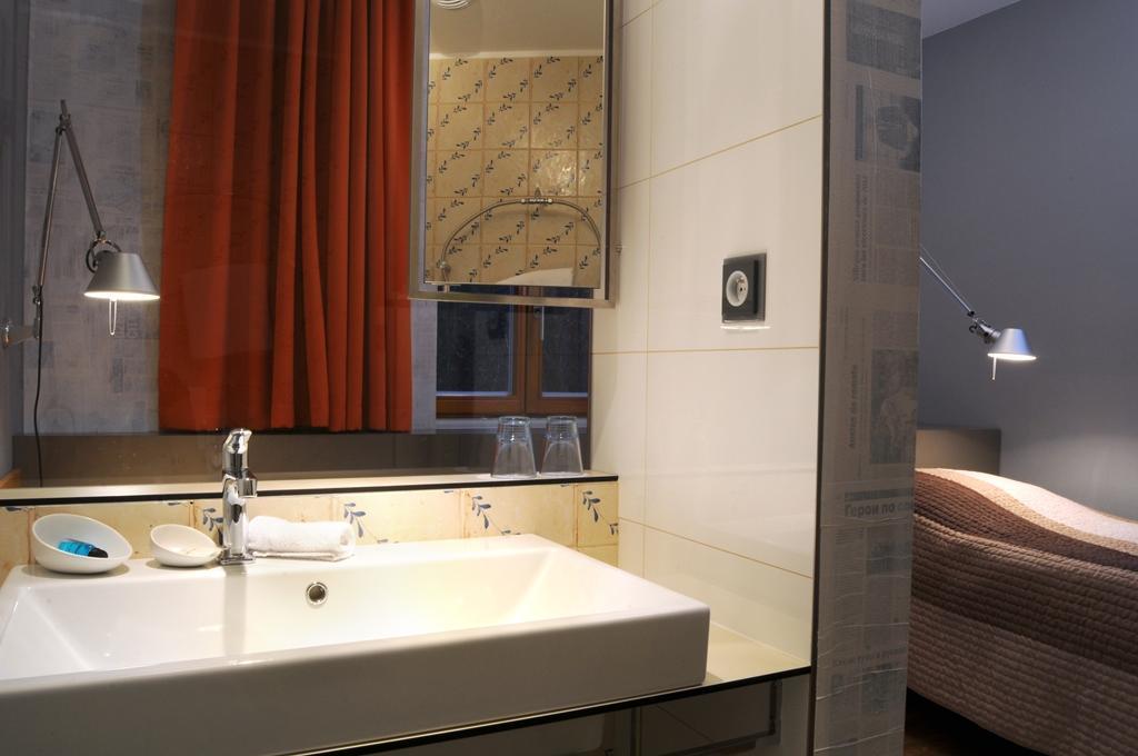 Hotel Kokorin Екстер'єр фото