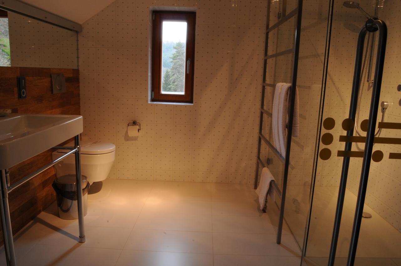Hotel Kokorin Екстер'єр фото